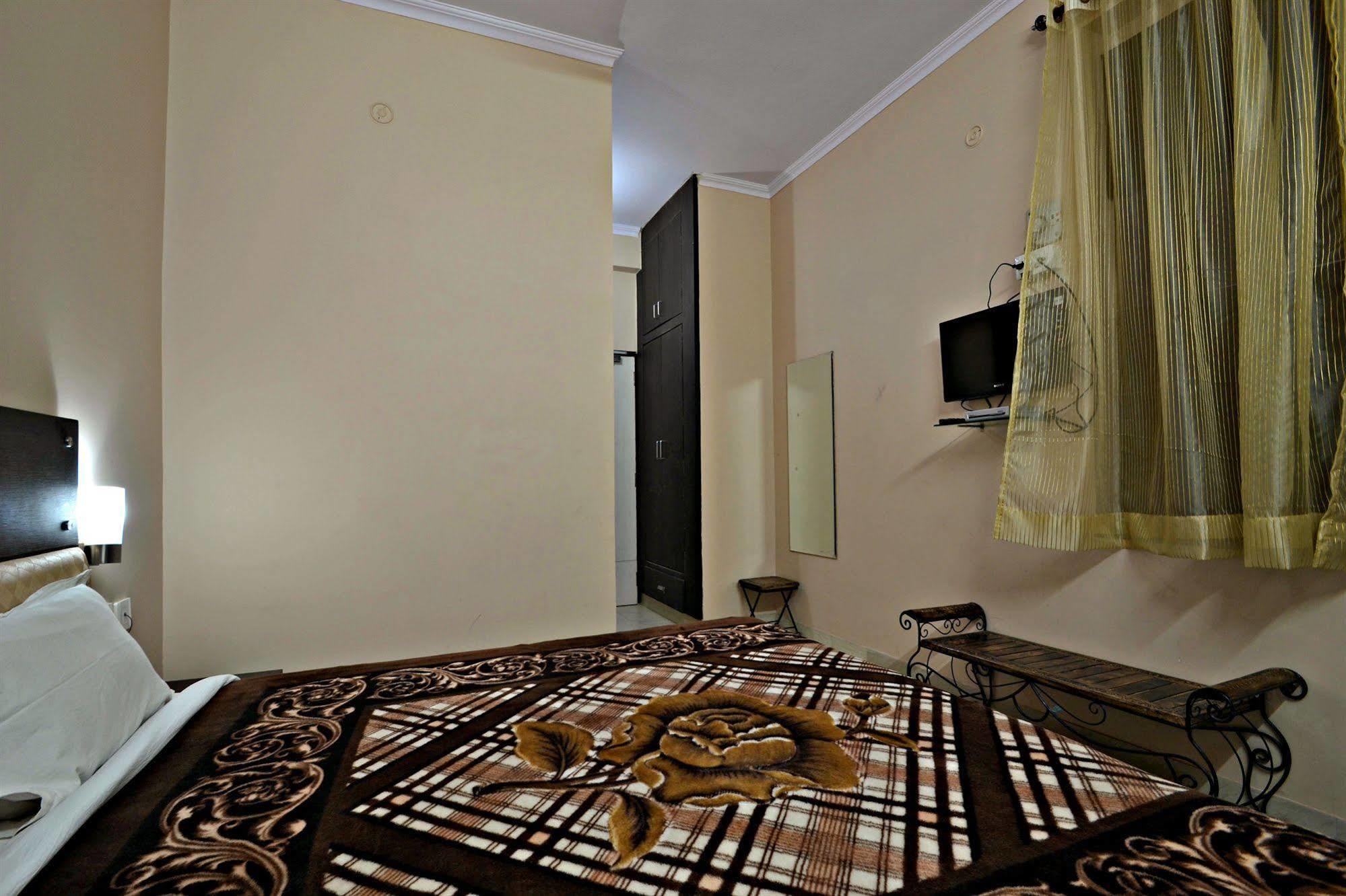 Hotel Ram Singh Palace Dzsaipur Kültér fotó